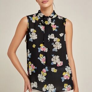 Clements Ribeiro Women’s Short Sleeve With Attached Neck Tie.